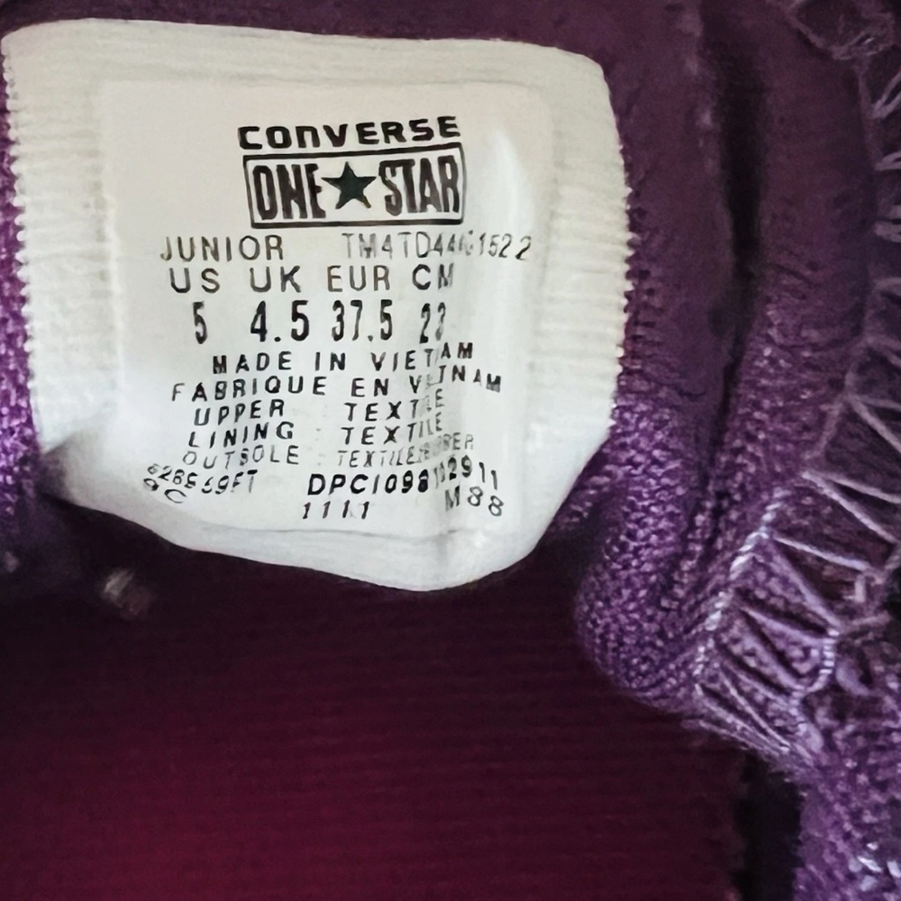 Converse Pink and Purple Kiss Low-Tops - Picture 8 of 9